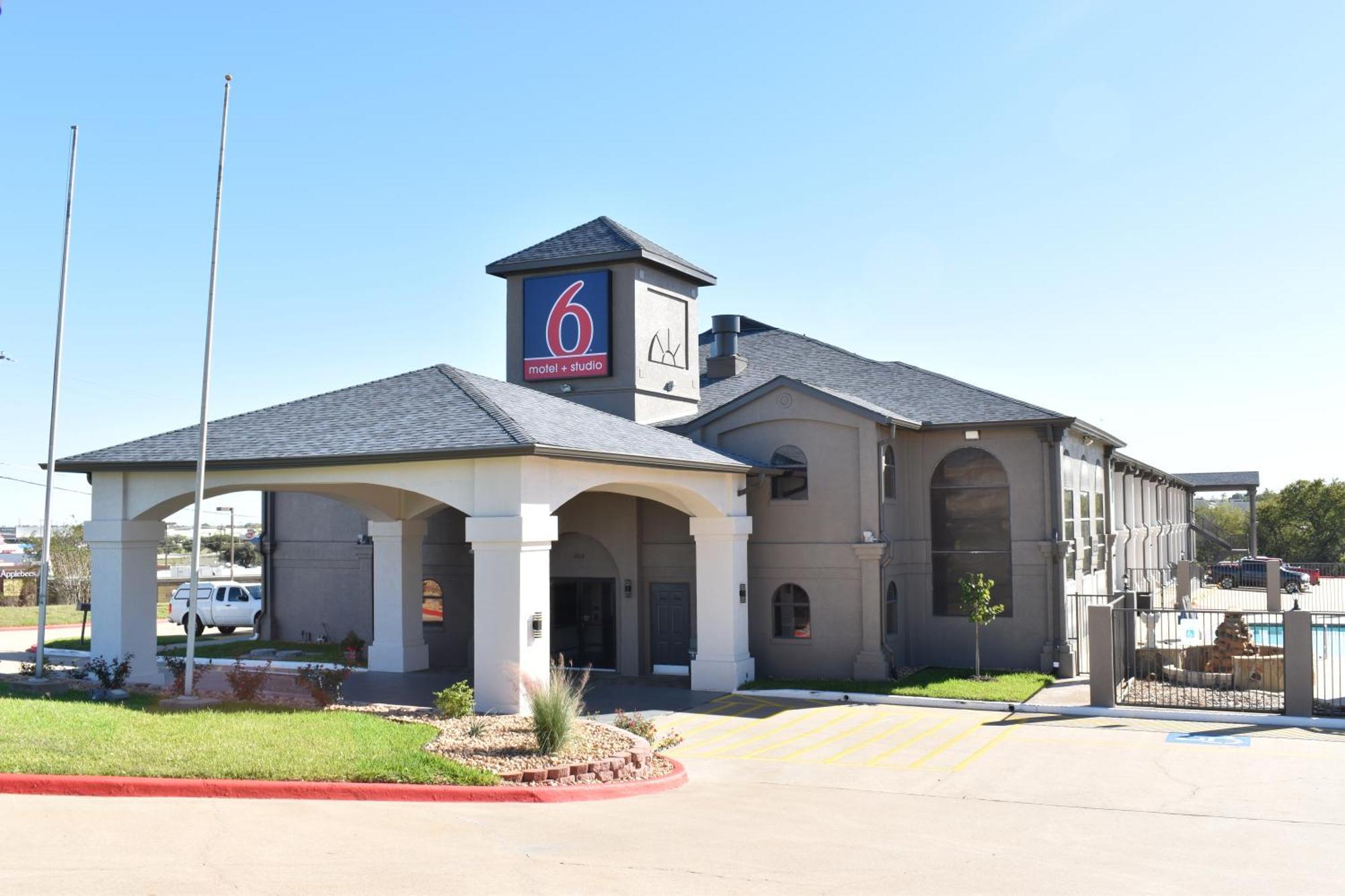 Motel 6-Brenham, Tx Екстериор снимка